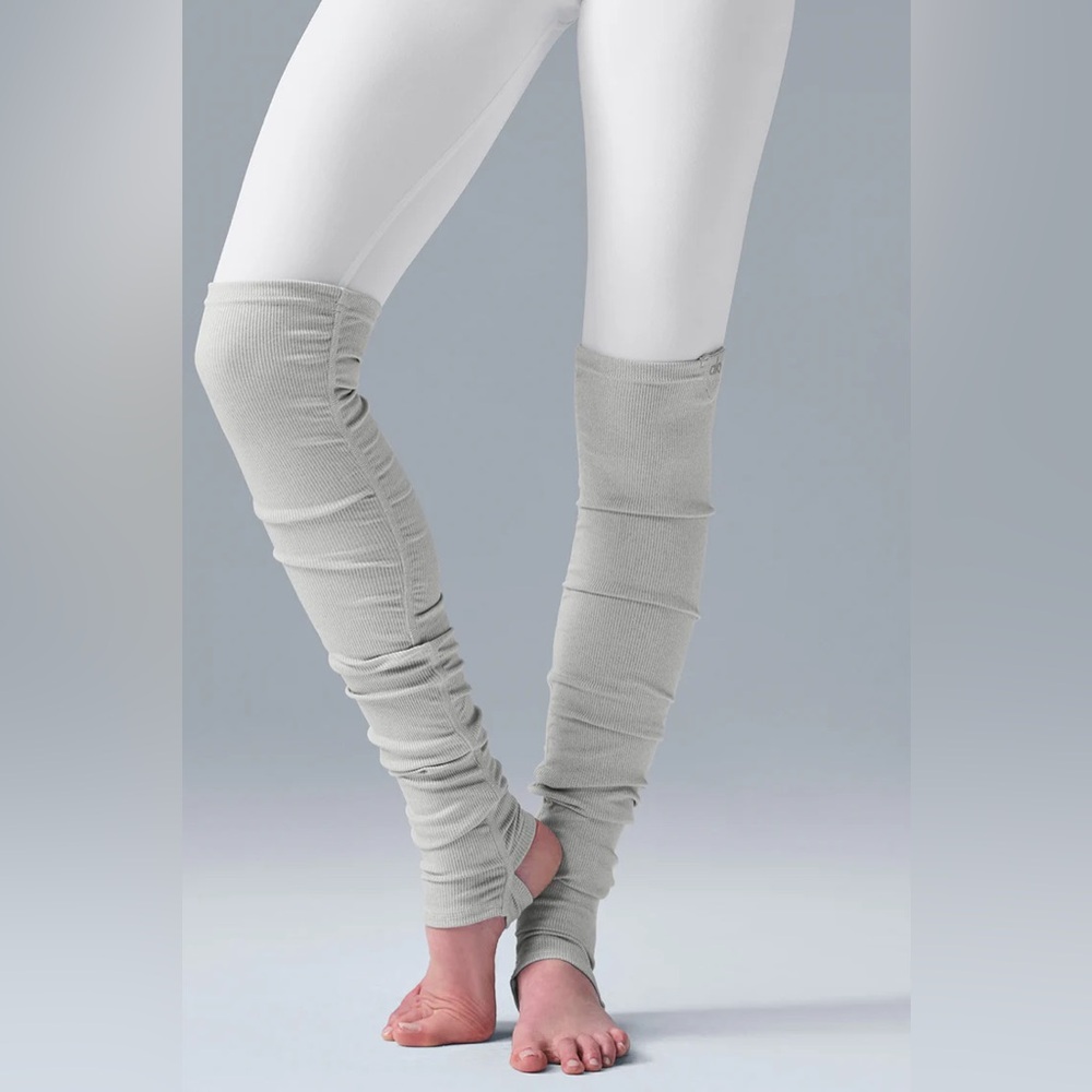 ALO Yoga Light Gray Leg Warmers
